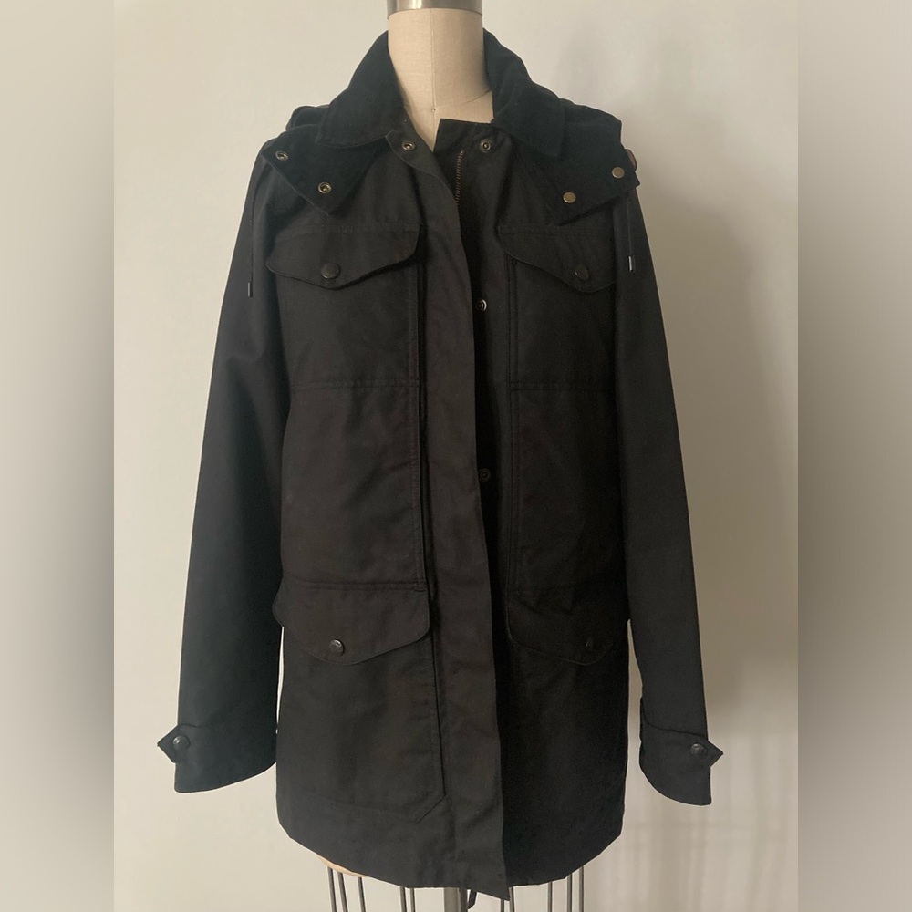 Filson Moorcroft Womens Waxed Cotton Hooded Rain Coat Smoke Black Medium